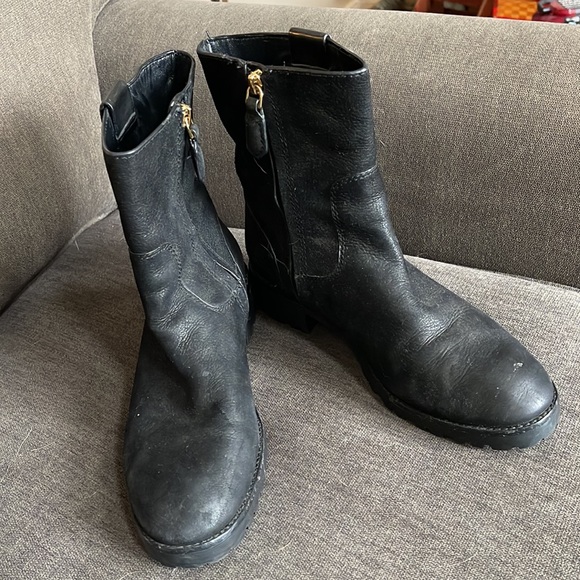 Tory Burch Leather Ankle boots sz 7 - Picture 1 of 7